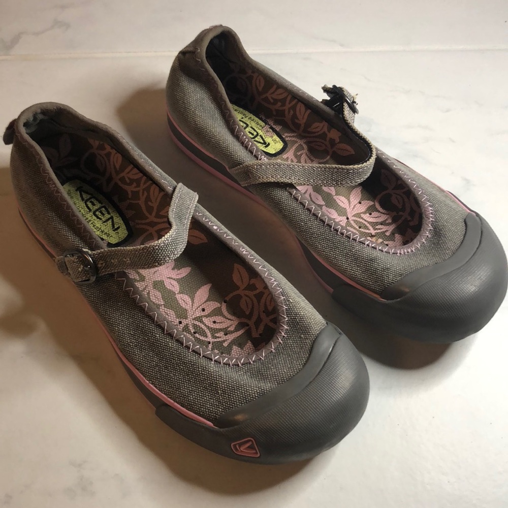 Keen slip on sneakers.  Grey pink. Buckle across the top. Very cute!